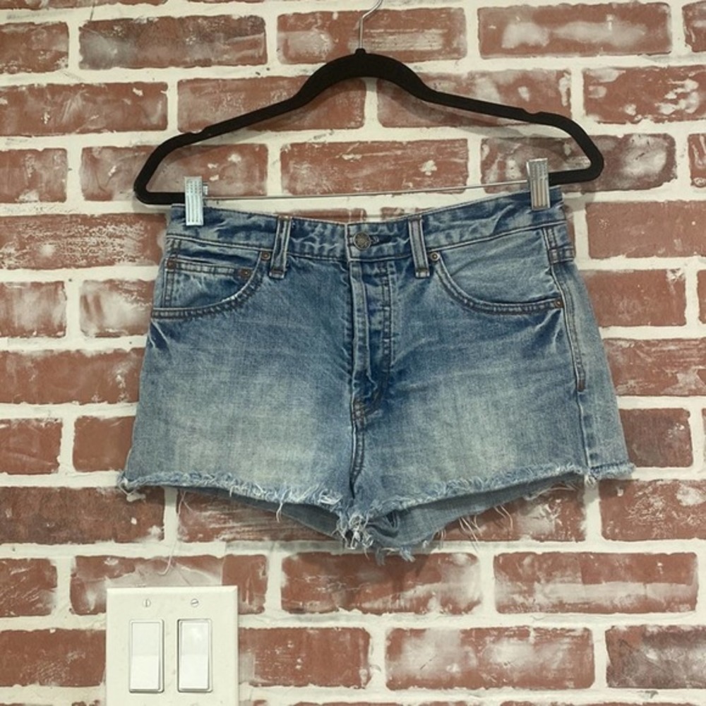 Women's Free People Cotton Denim Cut Off Shorts EUC‎ Size W 27